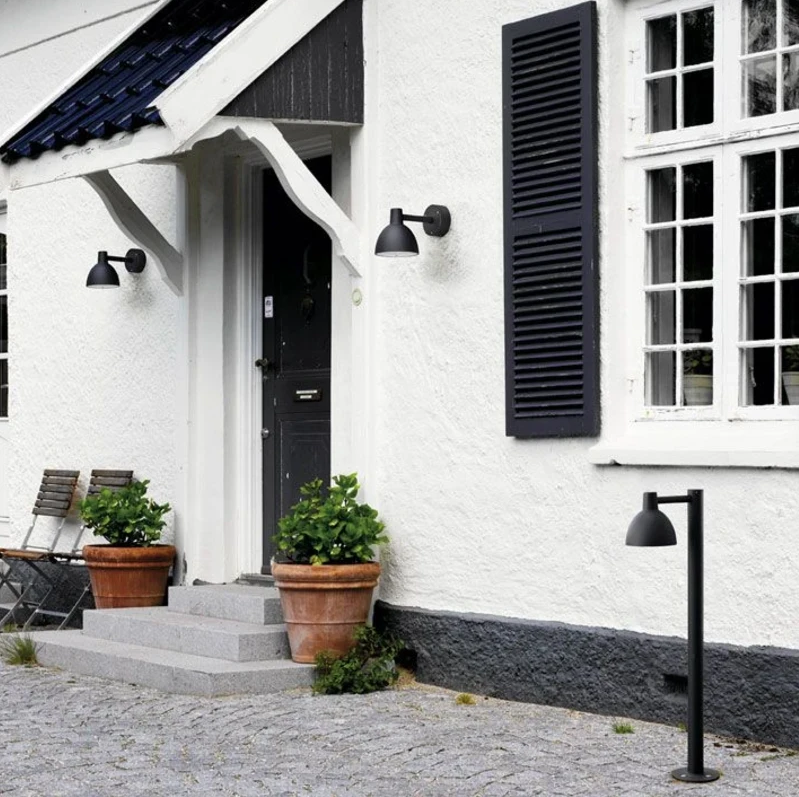 Sort Toldbod udend&oslash;rs v&aelig;glampe fra Louis Poulsen